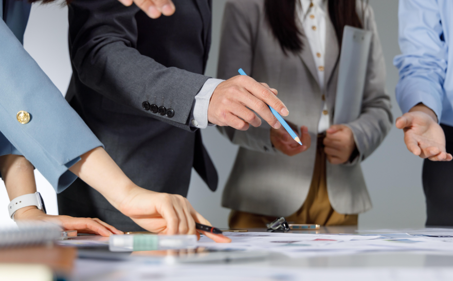 服饰贸易定制方案：江西服装进出口企业如何响应海外客户需求